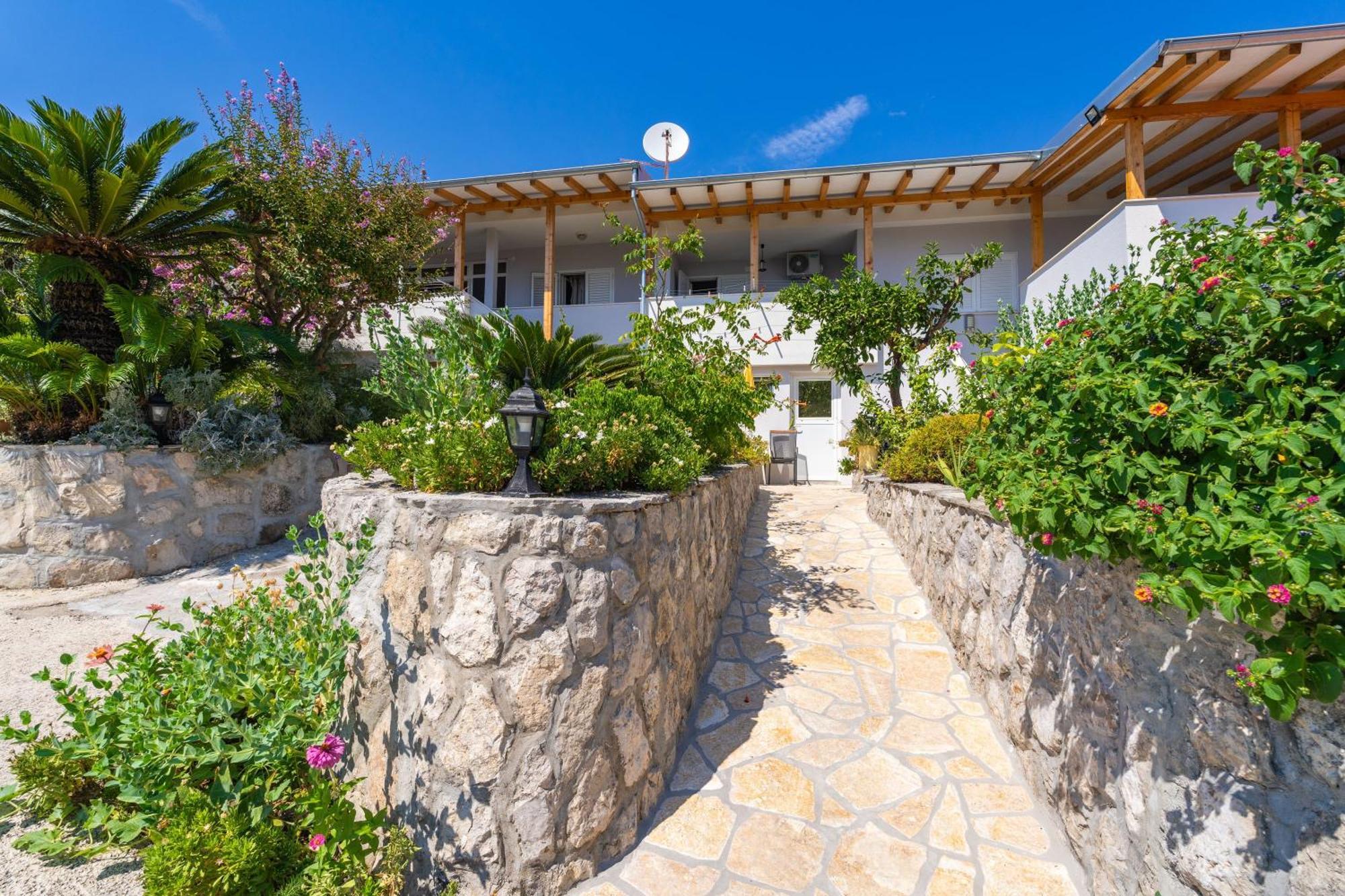 Apartments Djurkovic Mlini Esterno foto